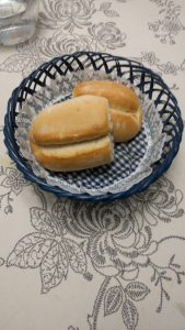 chilean food bread marraqueta