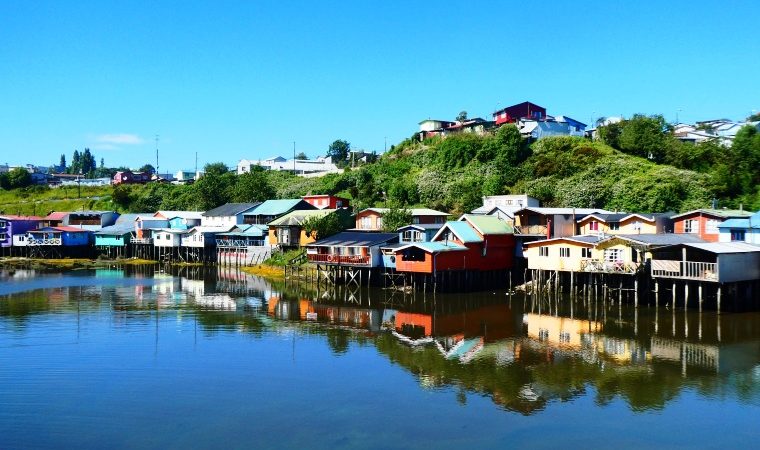 chiloe chile palafitos header