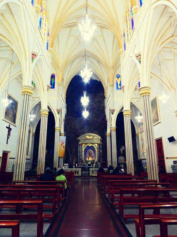 Lajas sanctuary inside Ipiales